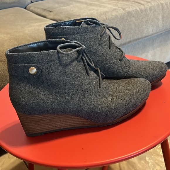 Dr. Scholl’s size 9 Felt Gray Grey Lace Up Booties Wedges - Picture 2 of 6